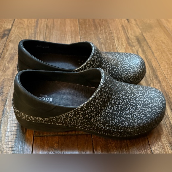 Crocs‎ Dual Comfort Neria Pro II Black Gray SlipOn Clog Shoes Nursing Women 9 - Picture 5 of 8